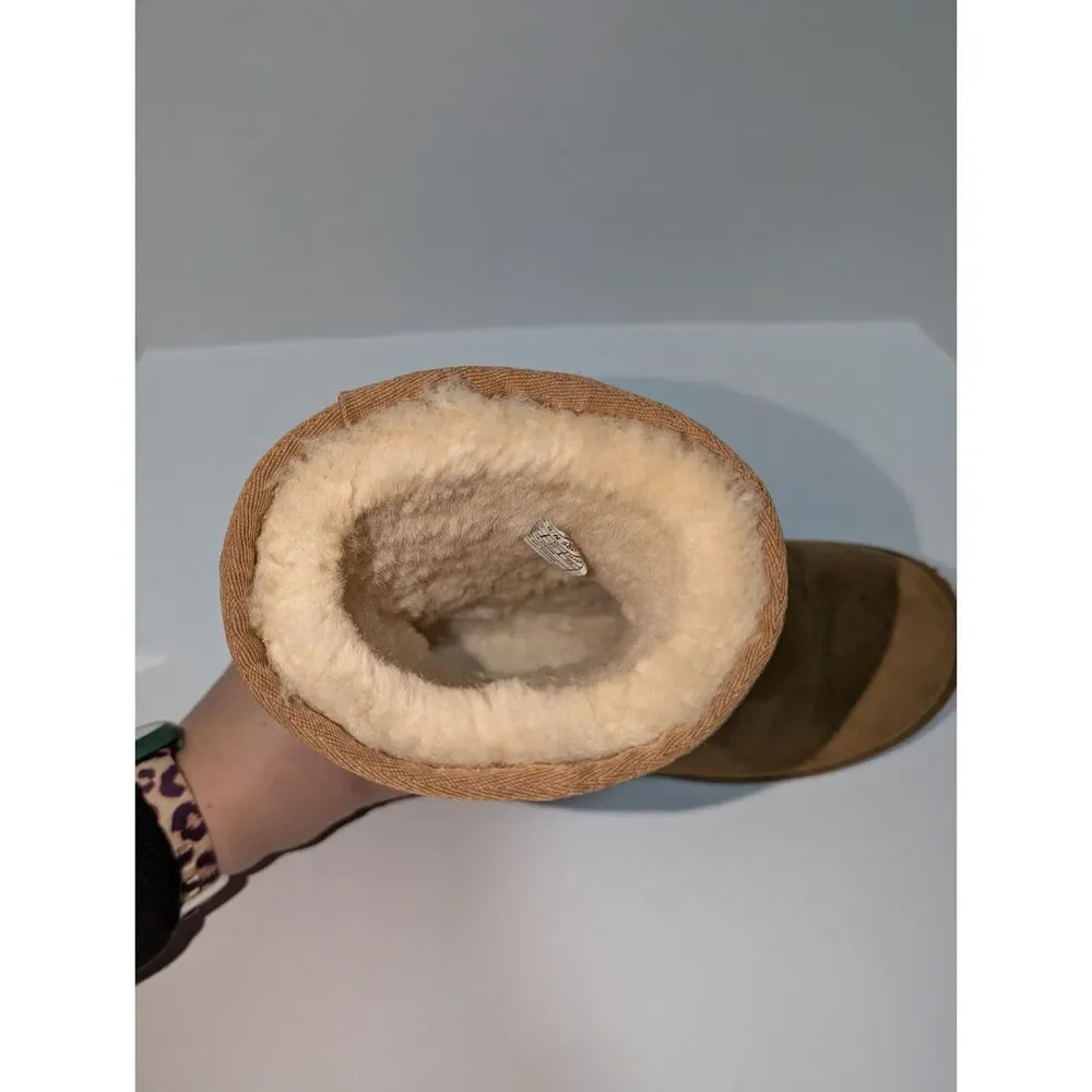 UGG Classic‎ Short Chestnut Suede Sheepskin Shearling Winter Boots Women's 6